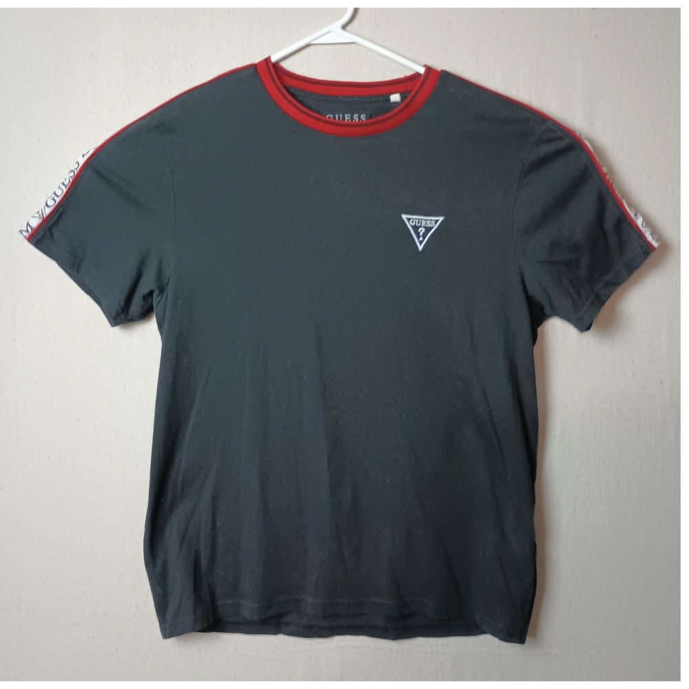 Vintage Guess Logo T-Shirt‎ Red Trim Tape Detail Casual Top Men's Size Medium